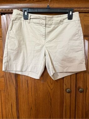 Ann Taylor Beige Women's Tailored Shorts